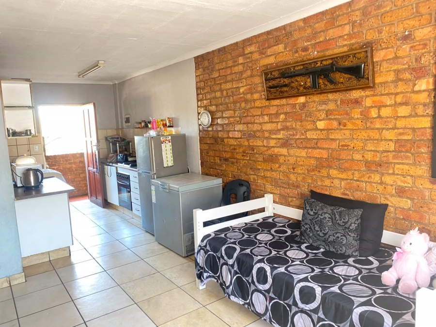 2 Bedroom Property for Sale in Pretoria West Gauteng