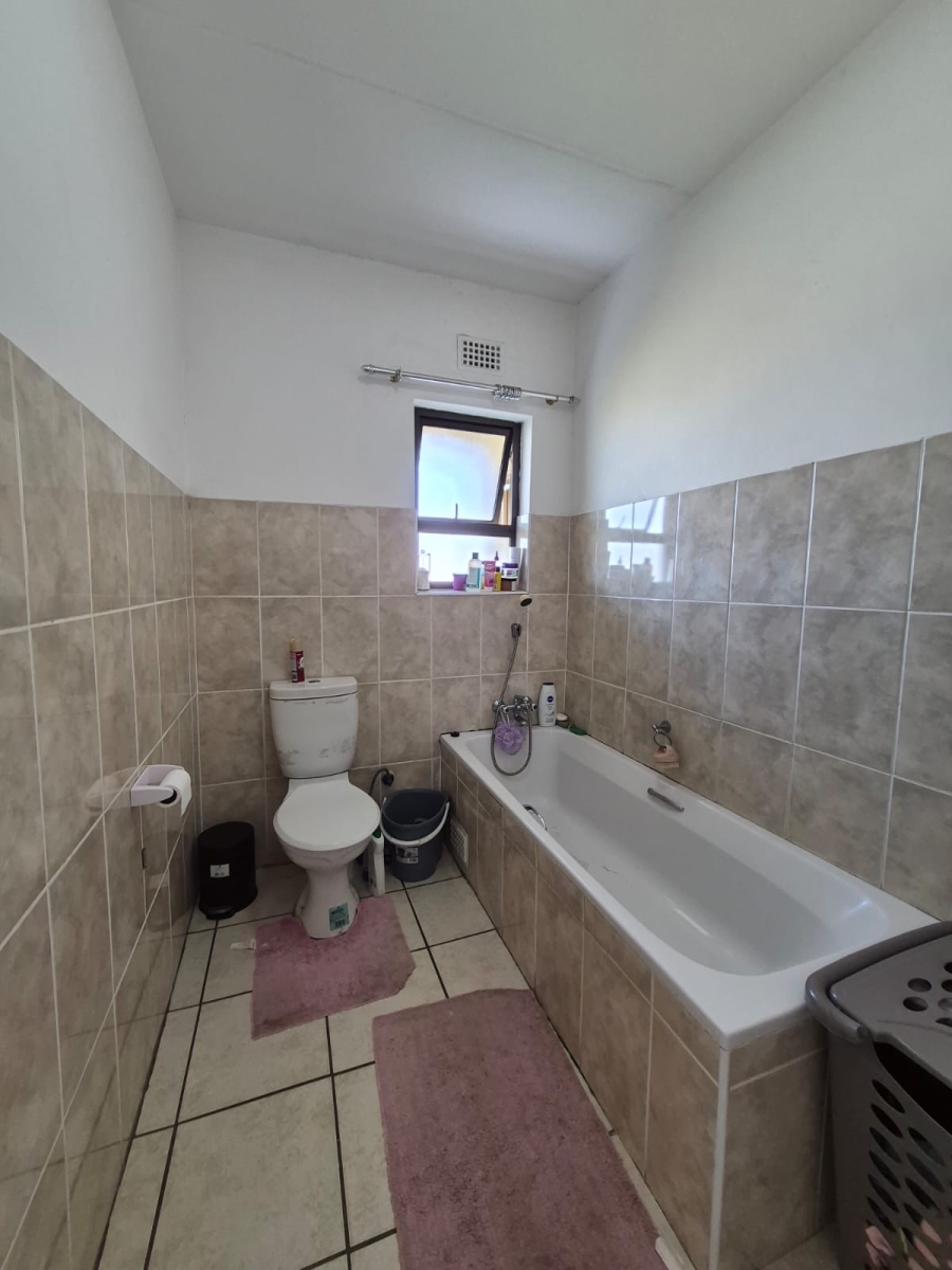1 Bedroom Property for Sale in Parkrand Gauteng