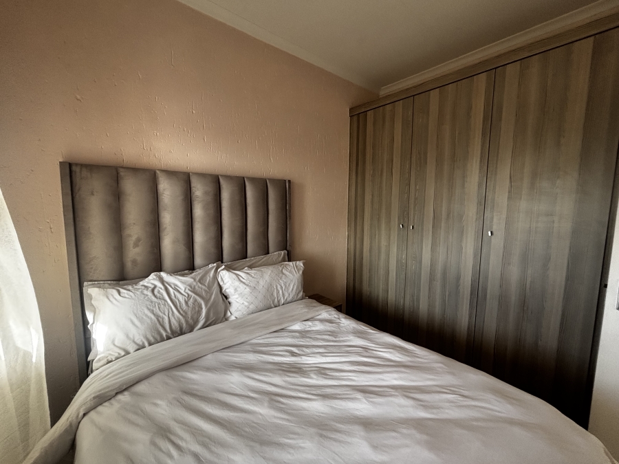 To Let 2 Bedroom Property for Rent in Paulshof Gauteng