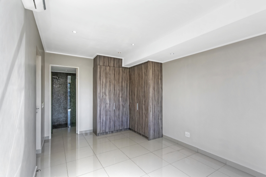 To Let 2 Bedroom Property for Rent in Parkmore Gauteng