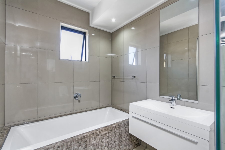 To Let 2 Bedroom Property for Rent in Parkmore Gauteng