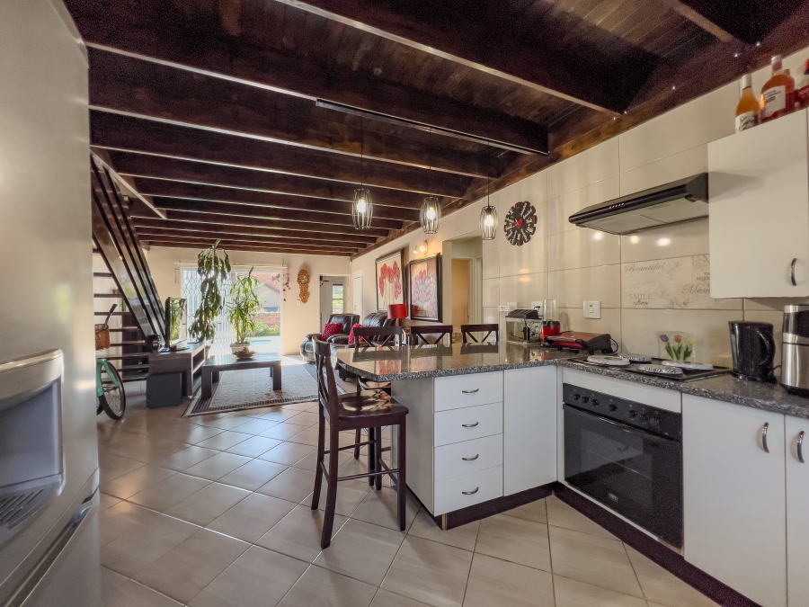 4 Bedroom Property for Sale in Glen Marais Gauteng