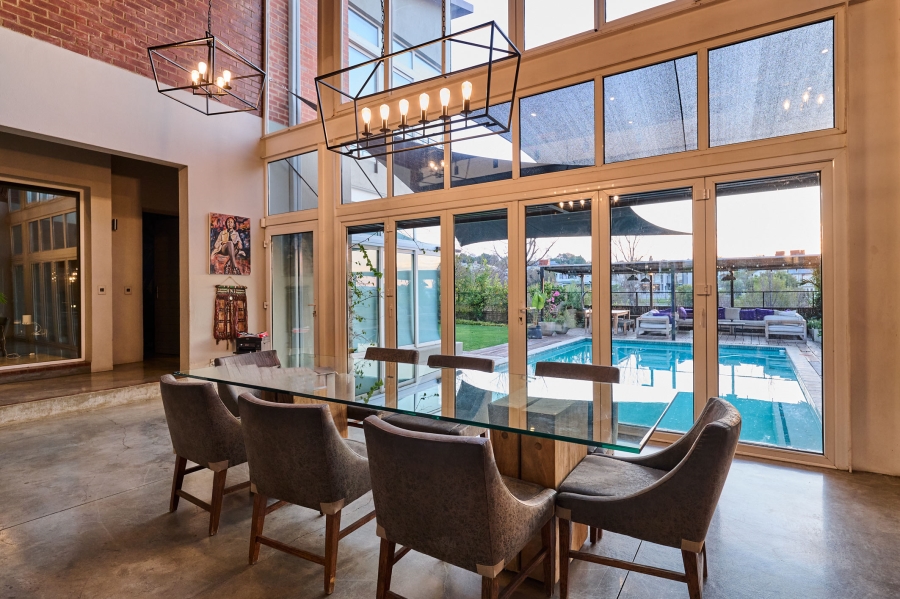 5 Bedroom Property for Sale in Waterfall Country Estate Gauteng
