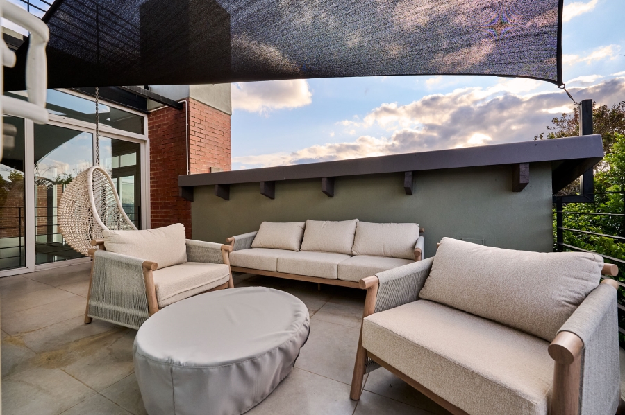 5 Bedroom Property for Sale in Waterfall Country Estate Gauteng