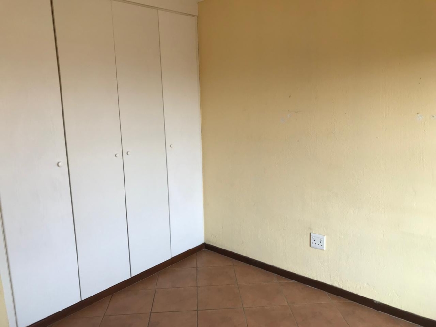 2 Bedroom Property for Sale in Honeydew Gauteng