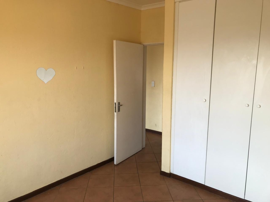 2 Bedroom Property for Sale in Honeydew Gauteng