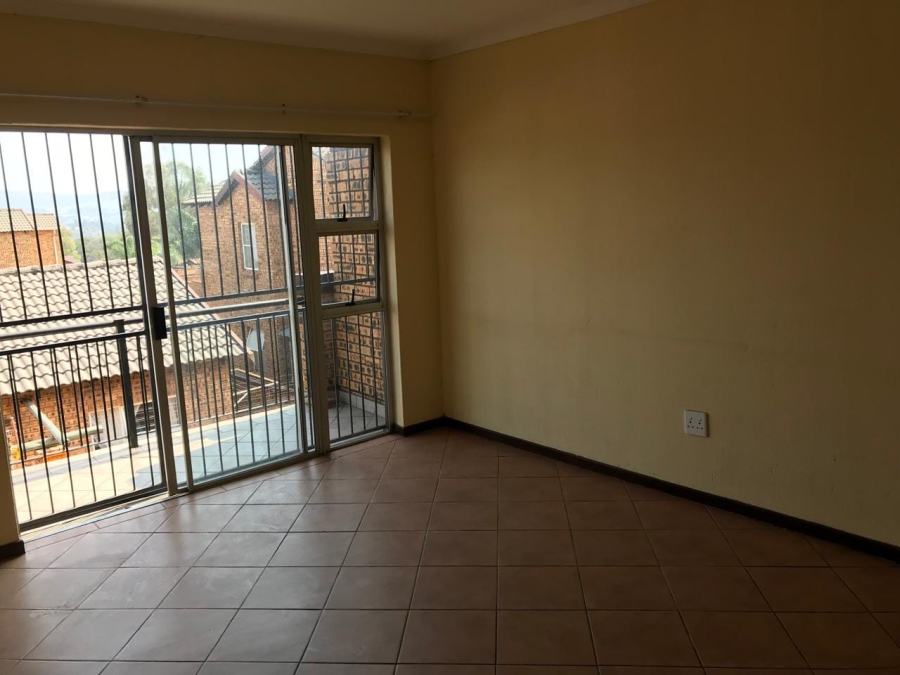 2 Bedroom Property for Sale in Honeydew Gauteng