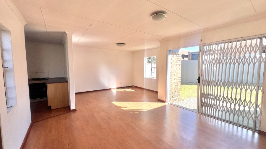 2 Bedroom Property for Sale in Halfway Gardens Gauteng