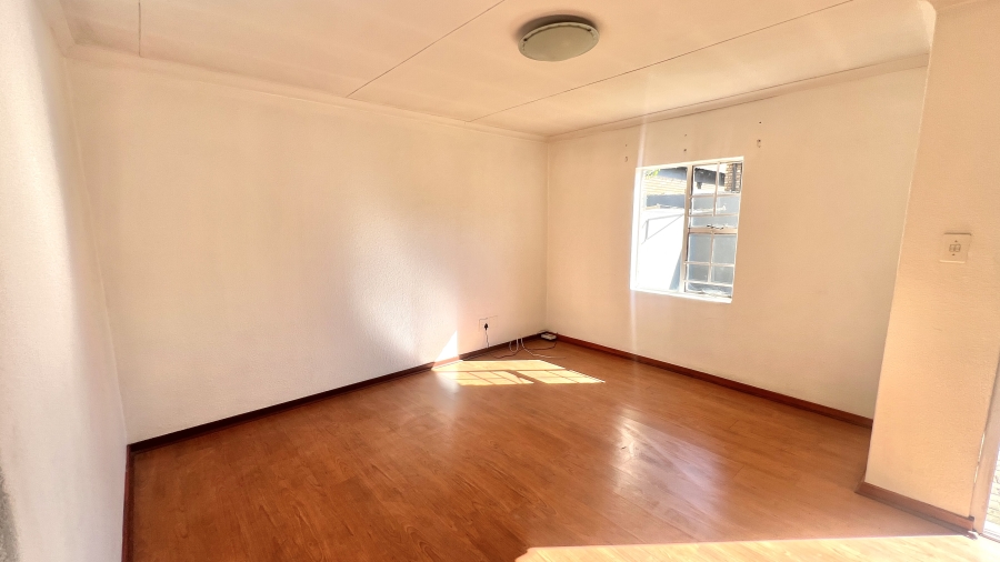 2 Bedroom Property for Sale in Halfway Gardens Gauteng