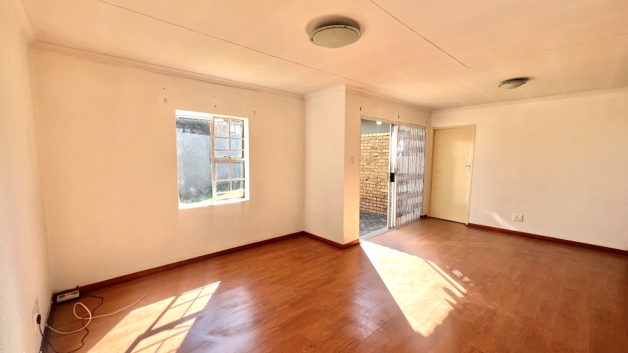 2 Bedroom Property for Sale in Halfway Gardens Gauteng
