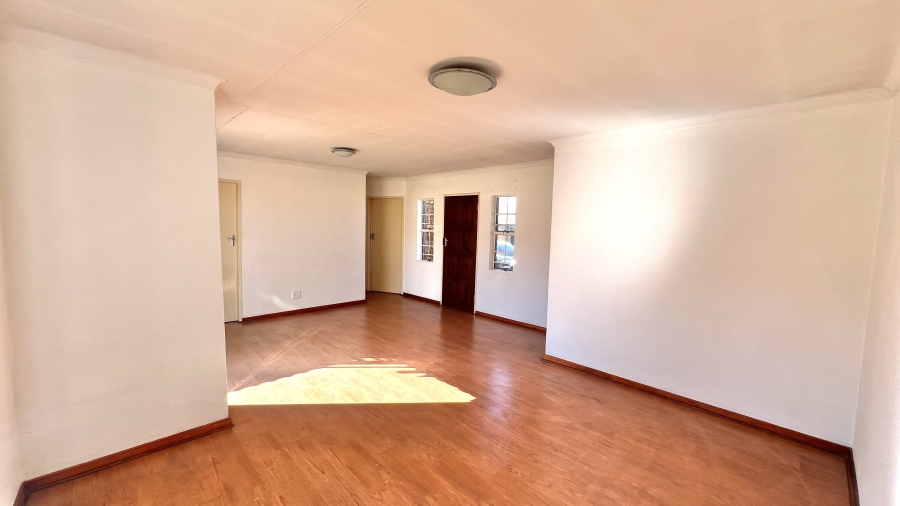 2 Bedroom Property for Sale in Halfway Gardens Gauteng