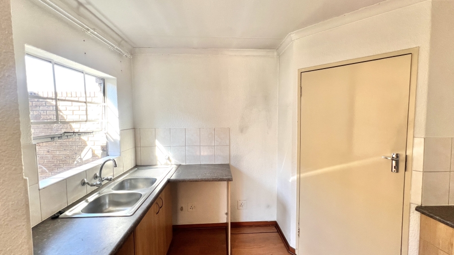 2 Bedroom Property for Sale in Halfway Gardens Gauteng