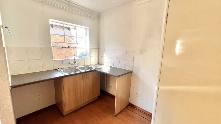 2 Bedroom Property for Sale in Halfway Gardens Gauteng