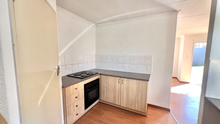 2 Bedroom Property for Sale in Halfway Gardens Gauteng