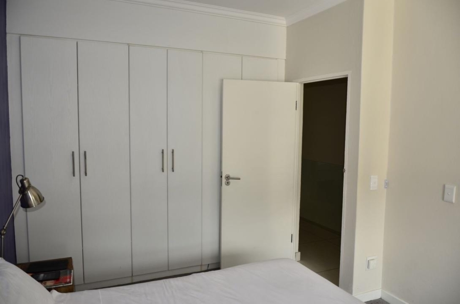 To Let 2 Bedroom Property for Rent in Craighall Park Gauteng