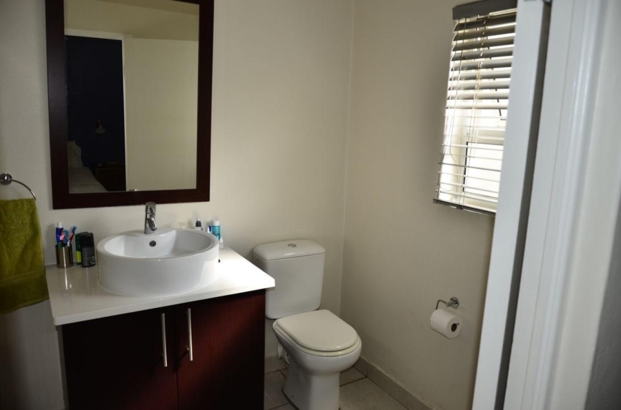To Let 2 Bedroom Property for Rent in Craighall Park Gauteng
