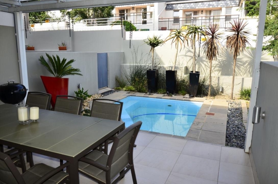 To Let 2 Bedroom Property for Rent in Craighall Park Gauteng