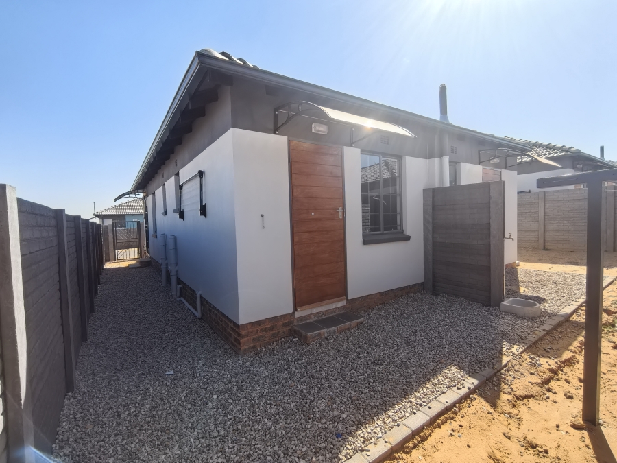 To Let 2 Bedroom Property for Rent in Mamelodi Gauteng