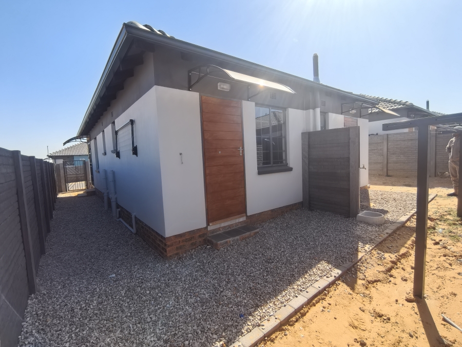 To Let 2 Bedroom Property for Rent in Mamelodi Gauteng