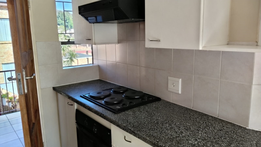 2 Bedroom Property for Sale in Roodekrans Gauteng