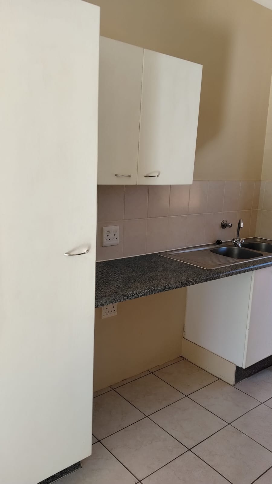 2 Bedroom Property for Sale in Roodekrans Gauteng