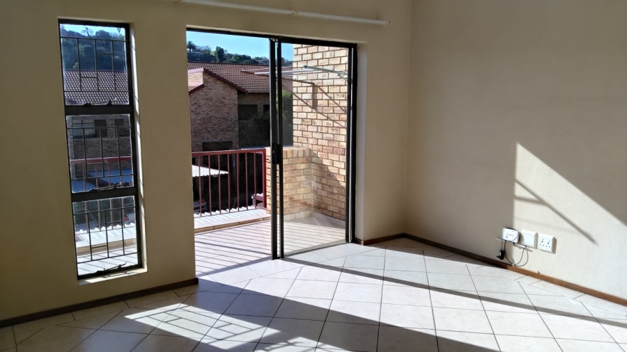 2 Bedroom Property for Sale in Roodekrans Gauteng