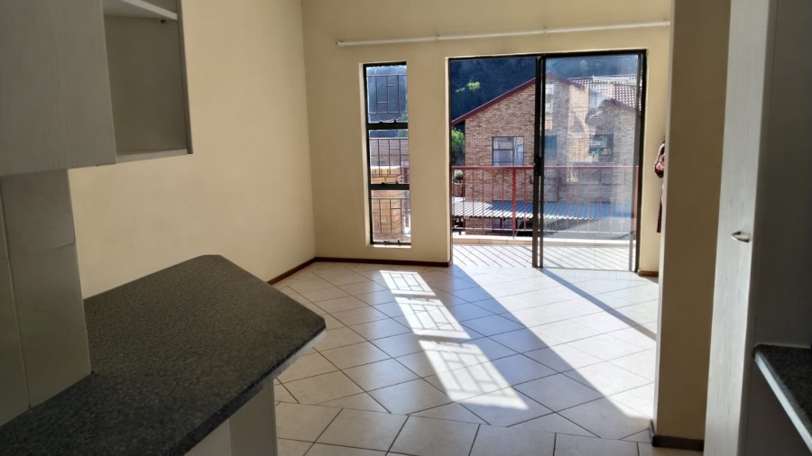 2 Bedroom Property for Sale in Roodekrans Gauteng