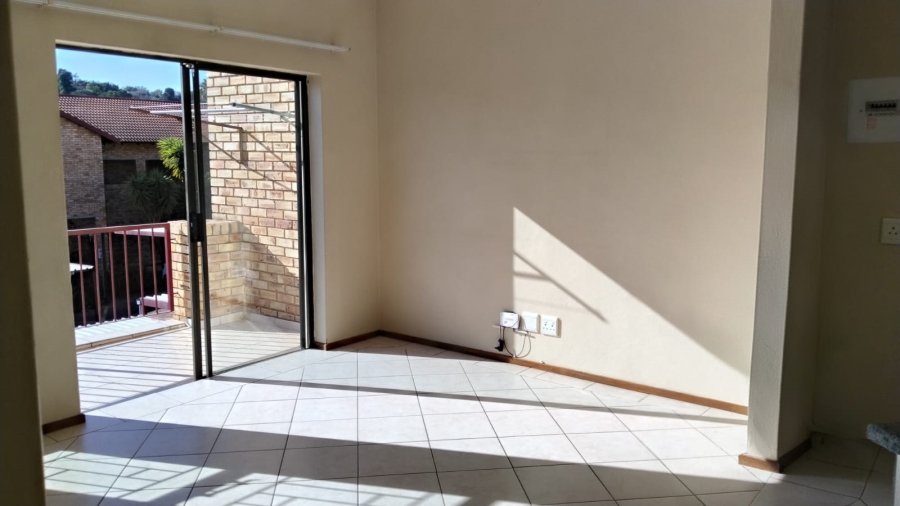 2 Bedroom Property for Sale in Roodekrans Gauteng