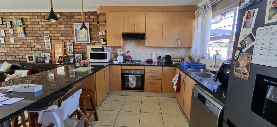 3 Bedroom Property for Sale in Noordheuwel Gauteng