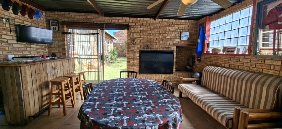 3 Bedroom Property for Sale in Noordheuwel Gauteng