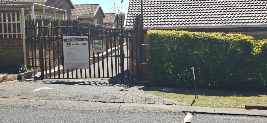 3 Bedroom Property for Sale in Noordheuwel Gauteng