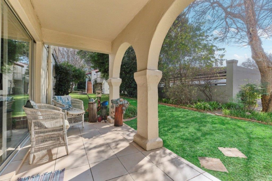 2 Bedroom Property for Sale in Bryanston Gauteng