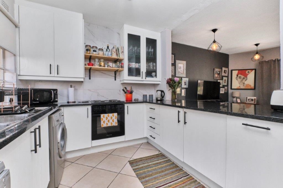 2 Bedroom Property for Sale in Bryanston Gauteng