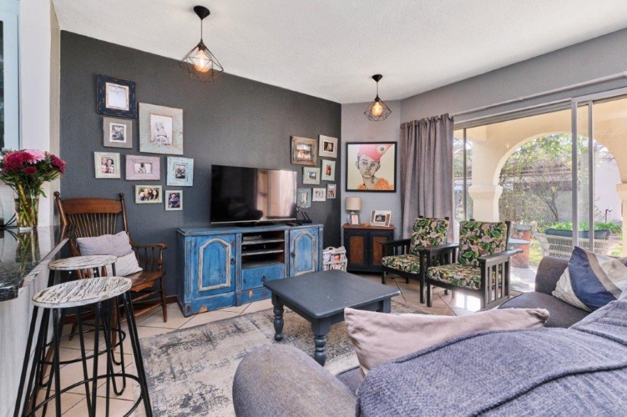 2 Bedroom Property for Sale in Bryanston Gauteng