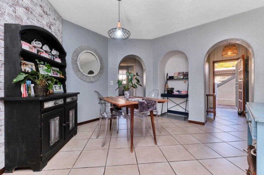 2 Bedroom Property for Sale in Bryanston Gauteng