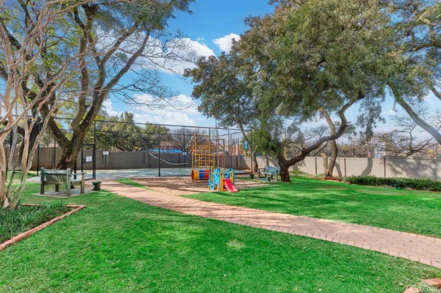 2 Bedroom Property for Sale in Bryanston Gauteng