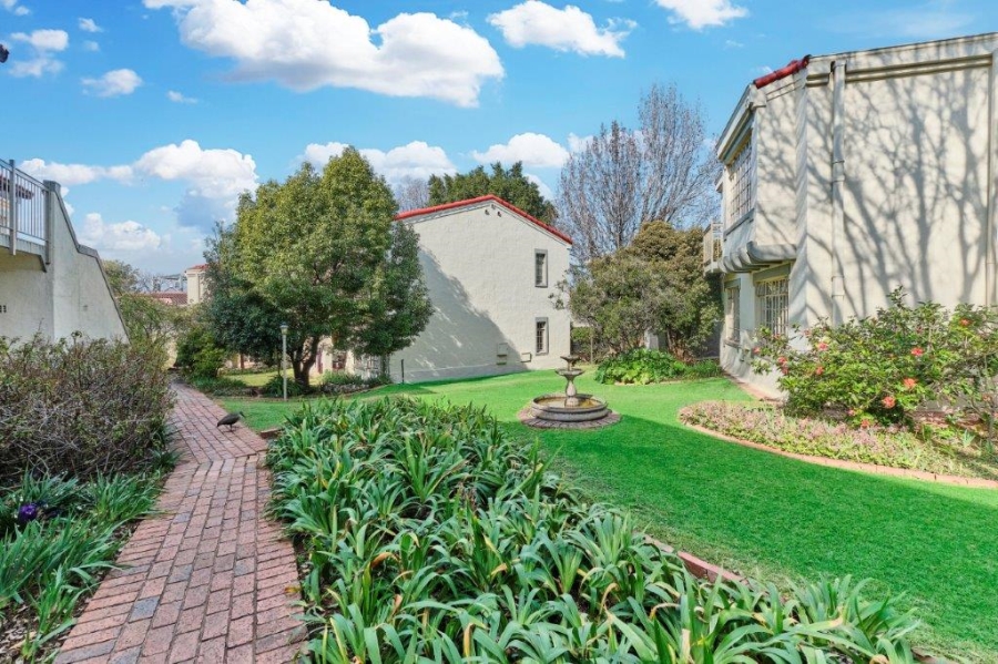 2 Bedroom Property for Sale in Bryanston Gauteng