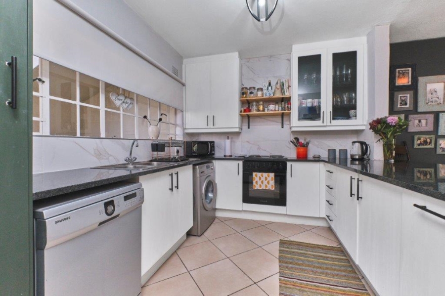 2 Bedroom Property for Sale in Bryanston Gauteng