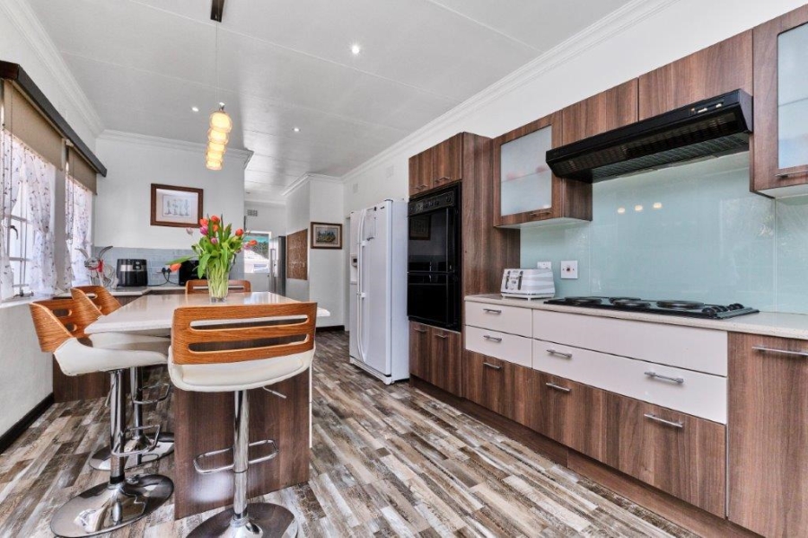 4 Bedroom Property for Sale in Morningside Gauteng