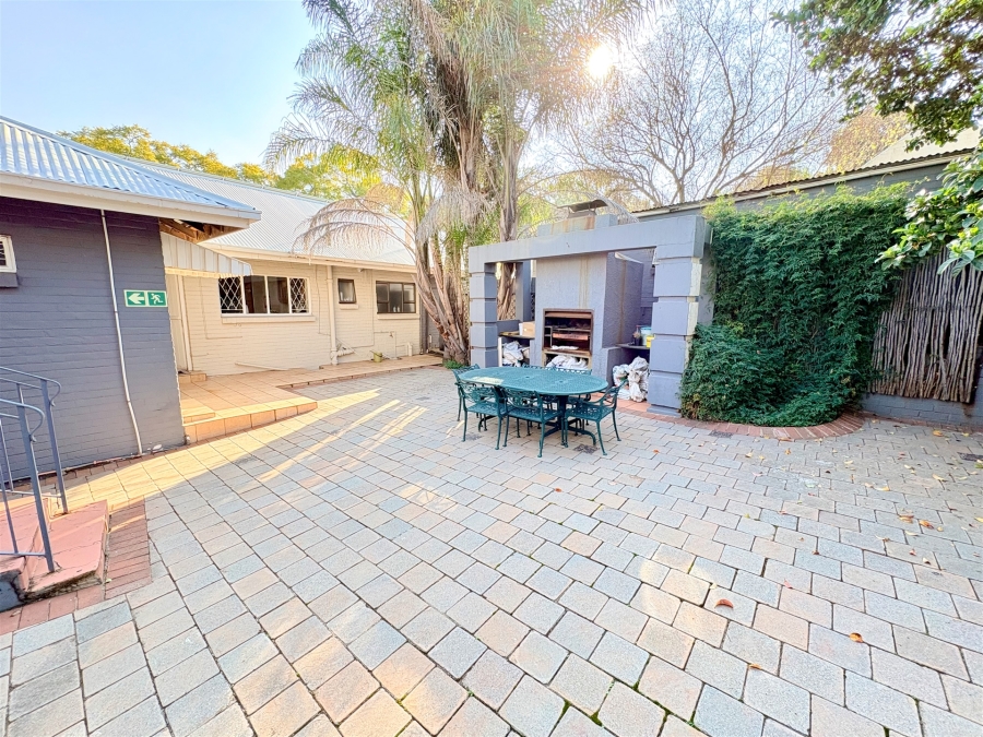 To Let Commercial Property for Rent in Parkwood Gauteng