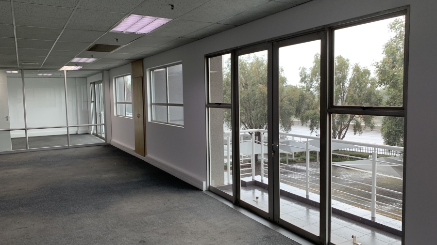 To Let Commercial Property for Rent in Longmeadow Gauteng
