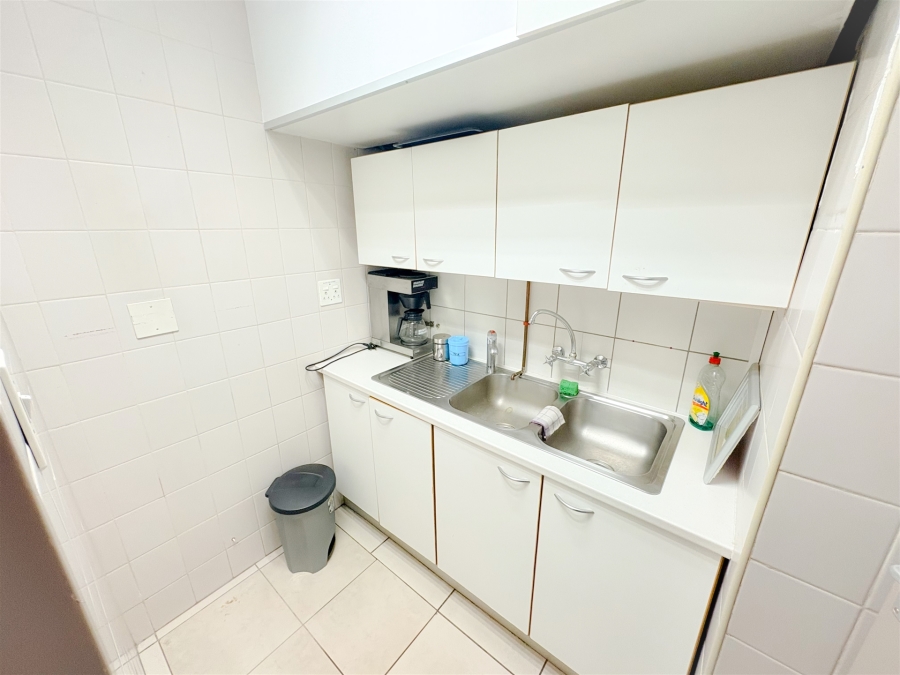 To Let Commercial Property for Rent in Parktown Gauteng