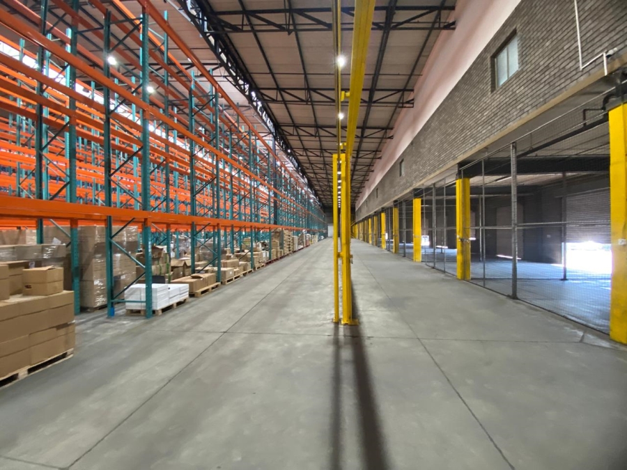 To Let Commercial Property for Rent in Randjespark Gauteng
