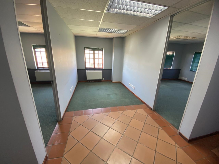 To Let Commercial Property for Rent in Randjespark Gauteng