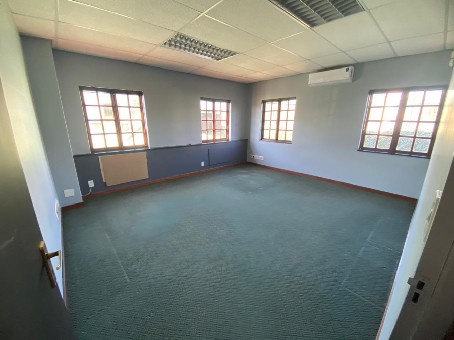 To Let Commercial Property for Rent in Randjespark Gauteng