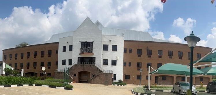 To Let Commercial Property for Rent in Randjespark Gauteng