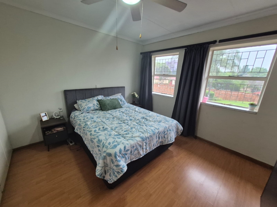 To Let 2 Bedroom Property for Rent in Garsfontein Gauteng