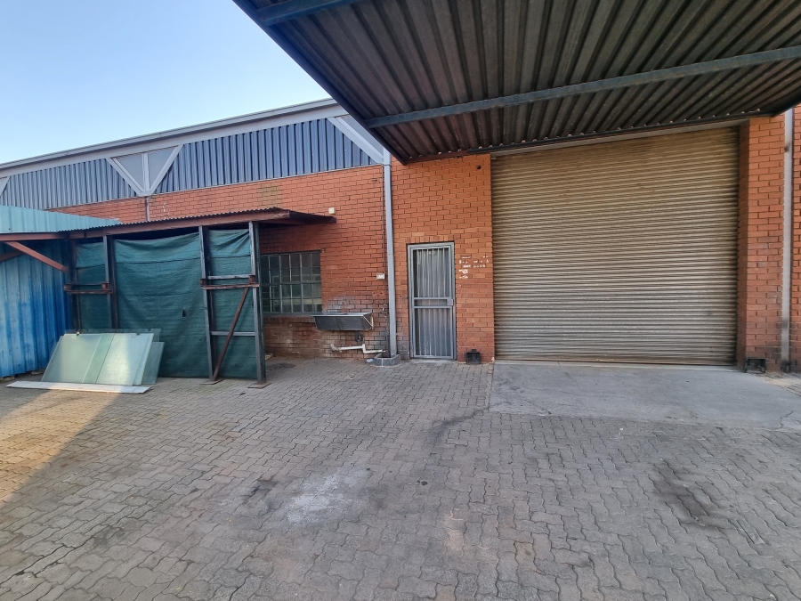 To Let Commercial Property for Rent in Hennopspark Gauteng