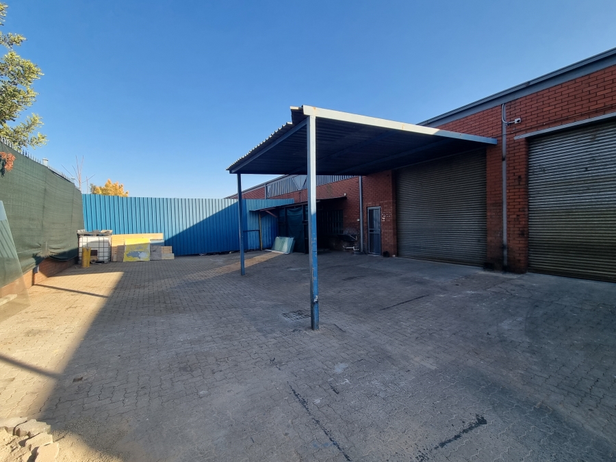 To Let Commercial Property for Rent in Hennopspark Gauteng