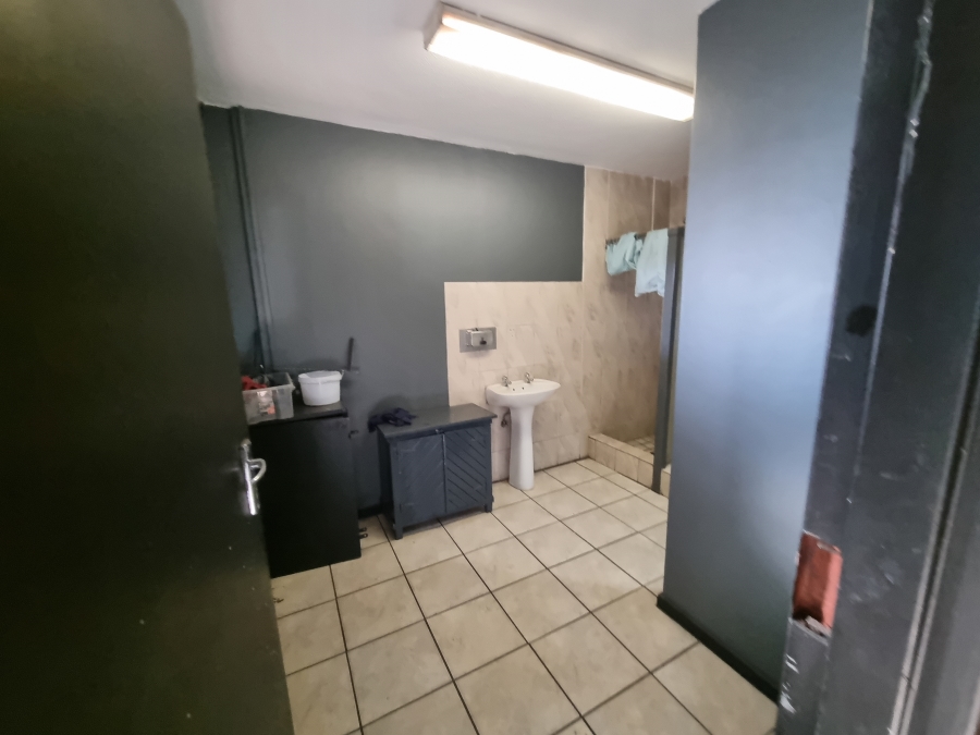 To Let Commercial Property for Rent in Hennopspark Gauteng